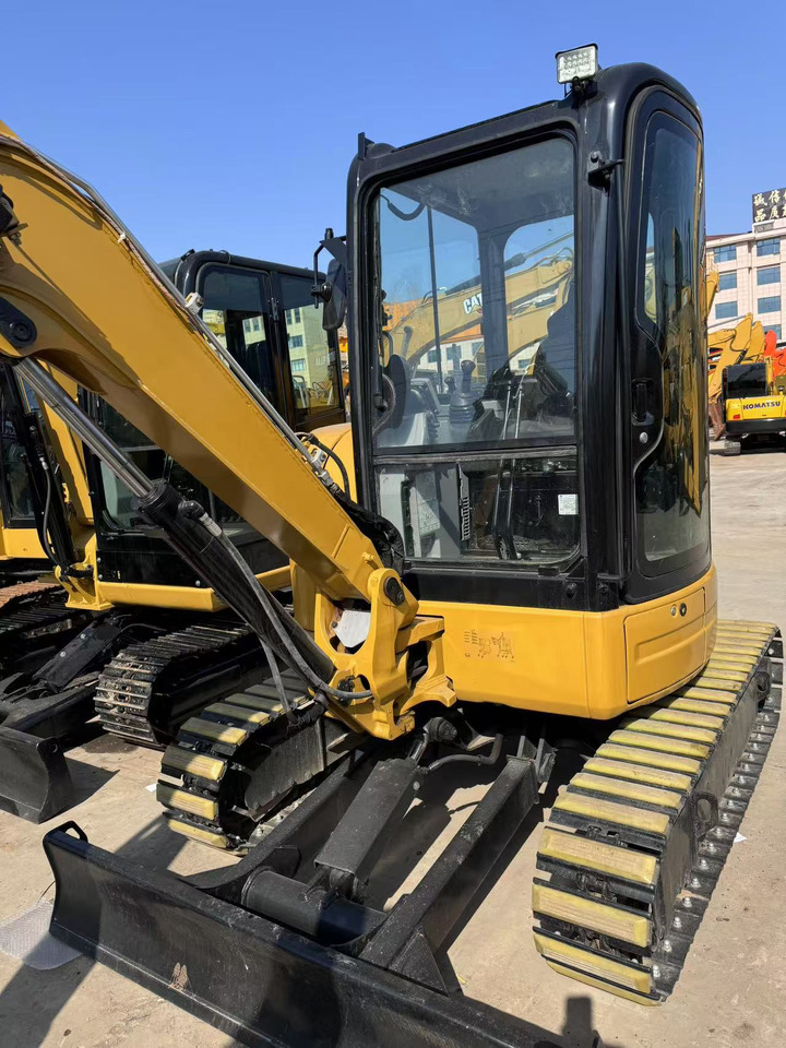 CATERPILLAR 303.5E - Miniexcavadora: foto 2 CATERPILLAR 303.5E - Miniexcavadora: foto 2
