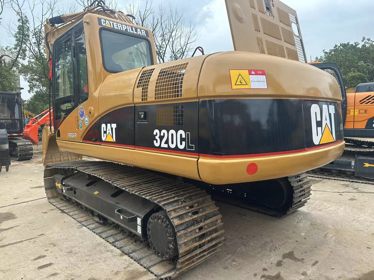 CATERPILLAR 320c - Excavadora de cadenas: foto 1 CATERPILLAR 320c - Excavadora de cadenas: foto 1