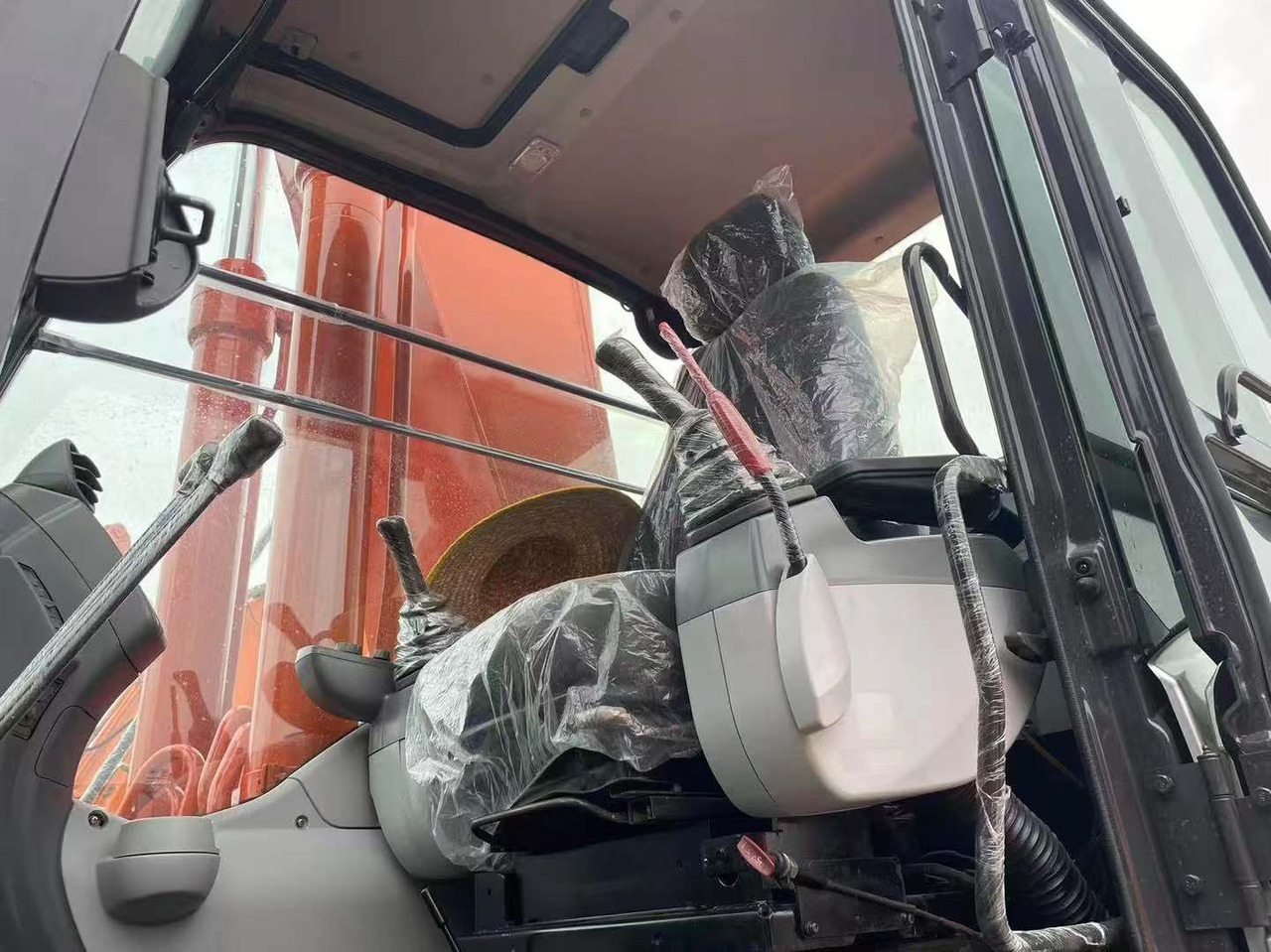 Excavadora de cadenas HITACHI 350-5g [ Copy ] [ Copy ]: foto 14