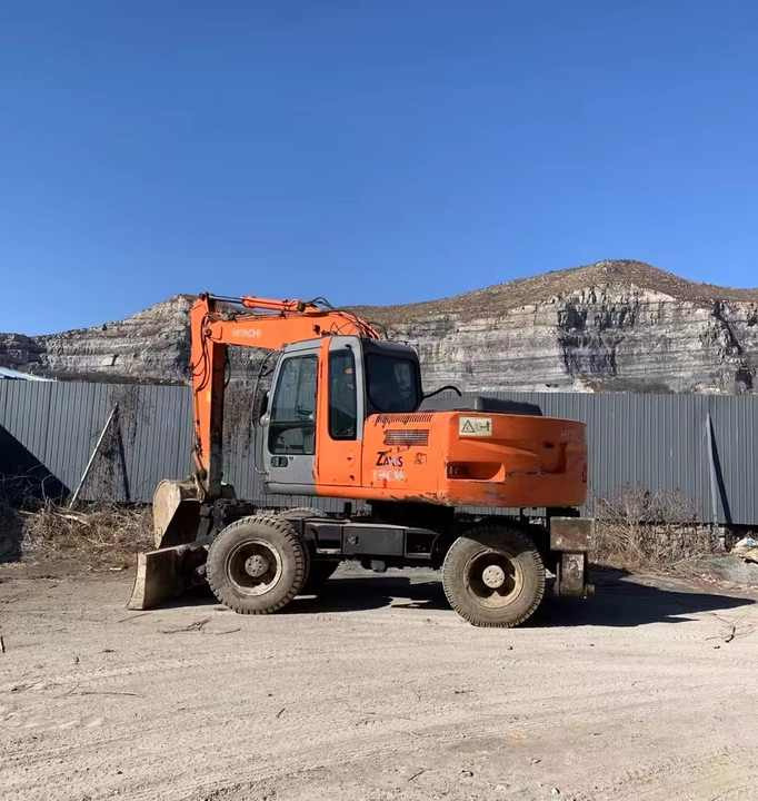 HITACHI ZX300 Excavator, Original Japan Surplus Hitachi ZX300 for Sale - Excavadora: foto 2 HITACHI ZX300 Excavator, Original Japan Surplus Hitachi ZX300 for Sale - Excavadora: foto 2