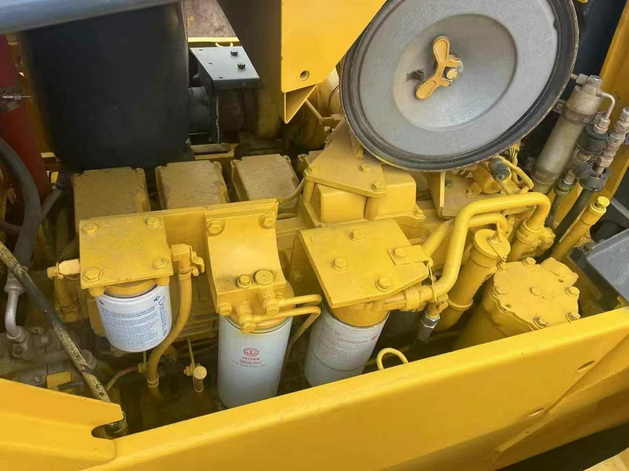 Bulldozer KOMATSU D155-5: foto 20
