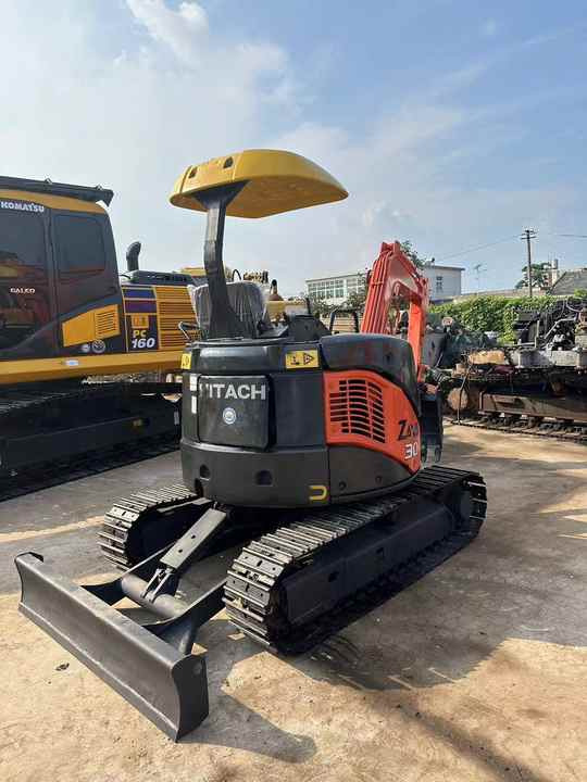 Mini 3-Ton Excavator used Hitachi ZX30 excavator with Excellent Performance and Low Price for sale! - Excavadora: foto 4 Mini 3-Ton Excavator used Hitachi ZX30 excavator with Excellent Performance and Low Price for sale! - Excavadora: foto 4