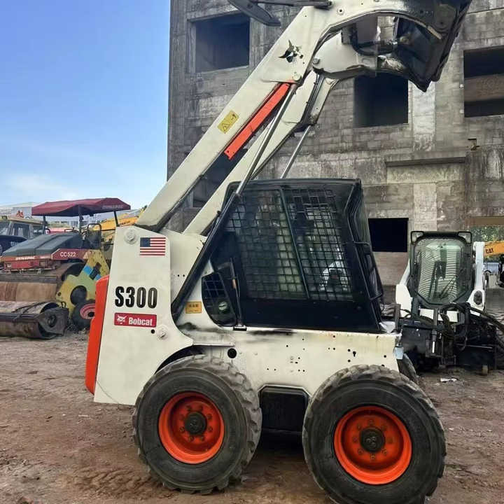 Minicargadora Second Hand BOBCAT S300 Skid-steer Loader with Very Good Performance Is for Sale at a Low Price: foto 1