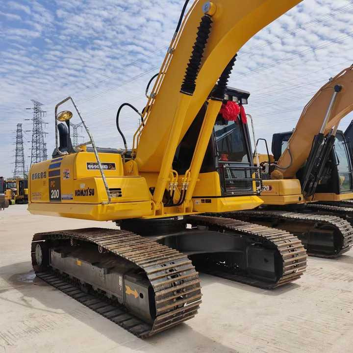USED komatsu Pc200-8 Excavator with Good Condition for Sale - Excavadora de cadenas: foto 4 USED komatsu Pc200-8 Excavator with Good Condition for Sale - Excavadora de cadenas: foto 4