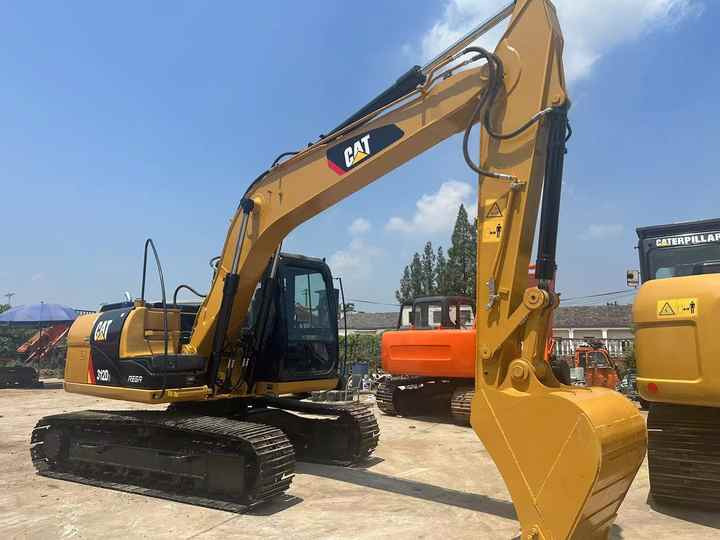 Used CAT 312D2 Excavator | Reliable Heavy-Duty Machine | Low Hours & Affordable Price! - Excavadora: foto 4 Used CAT 312D2 Excavator | Reliable Heavy-Duty Machine | Low Hours & Affordable Price! - Excavadora: foto 4