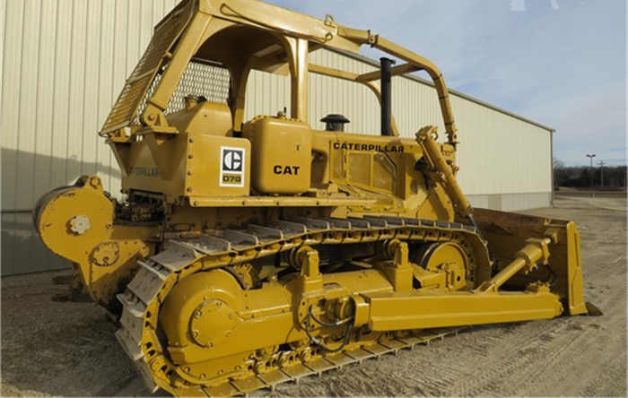 Used CAT D7 D7G Bulldozer with Winch /Caterpillar Bulldozer with Winch CAT D7G D7H D7R Dozer for Sale - Bulldozer: foto 4 Used CAT D7 D7G Bulldozer with Winch /Caterpillar Bulldozer with Winch CAT D7G D7H D7R Dozer for Sale - Bulldozer: foto 4