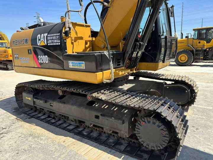 Used Cat320D2 Excavator Efficient Heavy Construction Equipment with Original Engine Second Hand Crawler Excavator - Excavadora: foto 3 Used Cat320D2 Excavator Efficient Heavy Construction Equipment with Original Engine Second Hand Crawler Excavator - Excavadora: foto 3