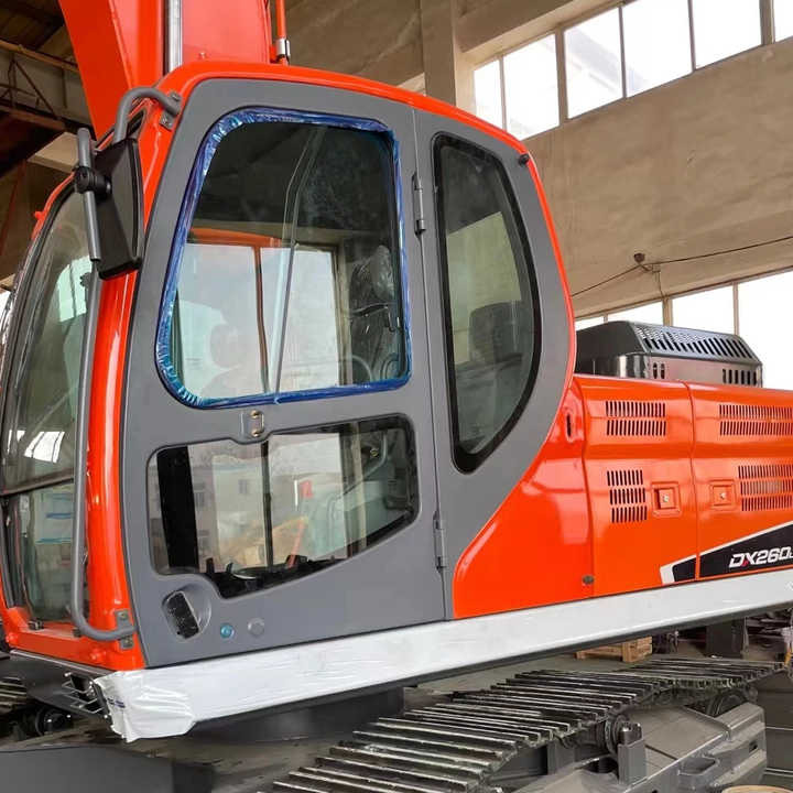 Used Excavator Doosan DX260LC-9 Excavators Mini Equipment Earth Moving Machinery Doosan Digger Excavator for Sale - Excavadora: foto 1 Used Excavator Doosan DX260LC-9 Excavators Mini Equipment Earth Moving Machinery Doosan Digger Excavator for Sale - Excavadora: foto 1
