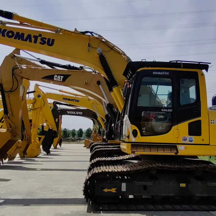 Used Excavator Komatsu PC200-8 with Good Condition and Low Hours - Excavadora de cadenas: foto 1 Used Excavator Komatsu PC200-8 with Good Condition and Low Hours - Excavadora de cadenas: foto 1