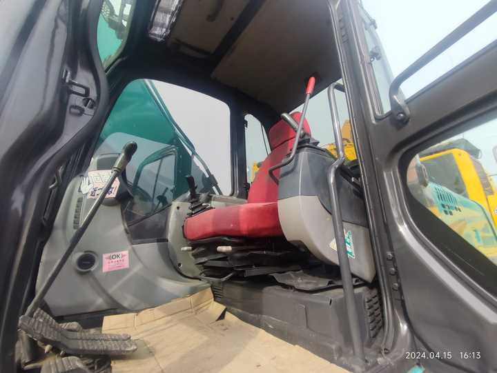 Used Japan Brand Kobelco SK260-8 Hydraulic Digger High Quality Kobelco Sk200 260 Crawler Excavator in Stock on Sale - Excavadora: foto 4 Used Japan Brand Kobelco SK260-8 Hydraulic Digger High Quality Kobelco Sk200 260 Crawler Excavator in Stock on Sale - Excavadora: foto 4
