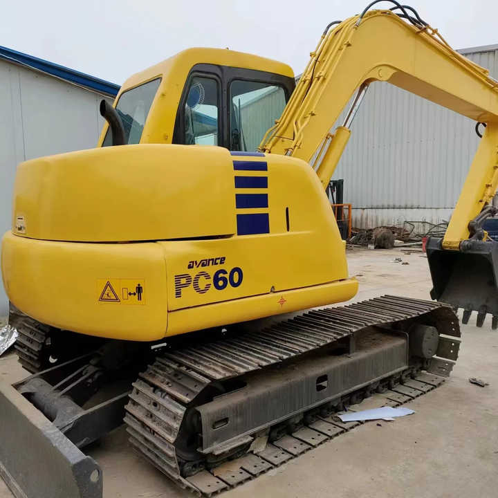 Used Komatsu 60 Excavator for Sale---Good Condition - Excavadora: foto 1 Used Komatsu 60 Excavator for Sale---Good Condition - Excavadora: foto 1