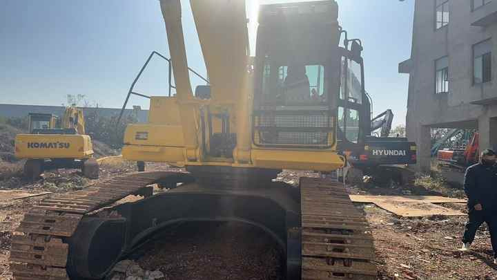 Used Komatsu PC400-7 Large Crawler Excavator Cheap Price Hot Sale Komatsu PC400-7 Widely Used in Mining Earthworks - Excavadora de cadenas: foto 3 Used Komatsu PC400-7 Large Crawler Excavator Cheap Price Hot Sale Komatsu PC400-7 Widely Used in Mining Earthworks - Excavadora de cadenas: foto 3