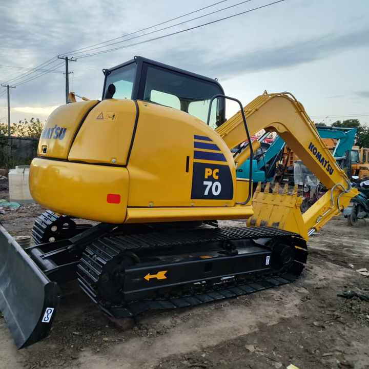 Used KomatsuPC70-8 New Model Mini Excavator Second Hand Machine Popular Brand Japan komatsu Hydraulic Machinery - Excavadora de cadenas: foto 3 Used KomatsuPC70-8 New Model Mini Excavator Second Hand Machine Popular Brand Japan komatsu Hydraulic Machinery - Excavadora de cadenas: foto 3