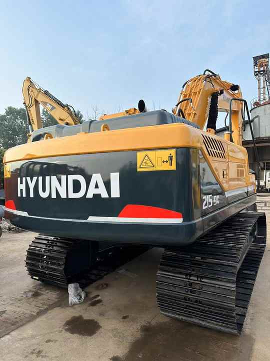 Used hyundai 215-9 Original Excavator Hot Sale - Excavadora: foto 2 Used hyundai 215-9 Original Excavator Hot Sale - Excavadora: foto 2