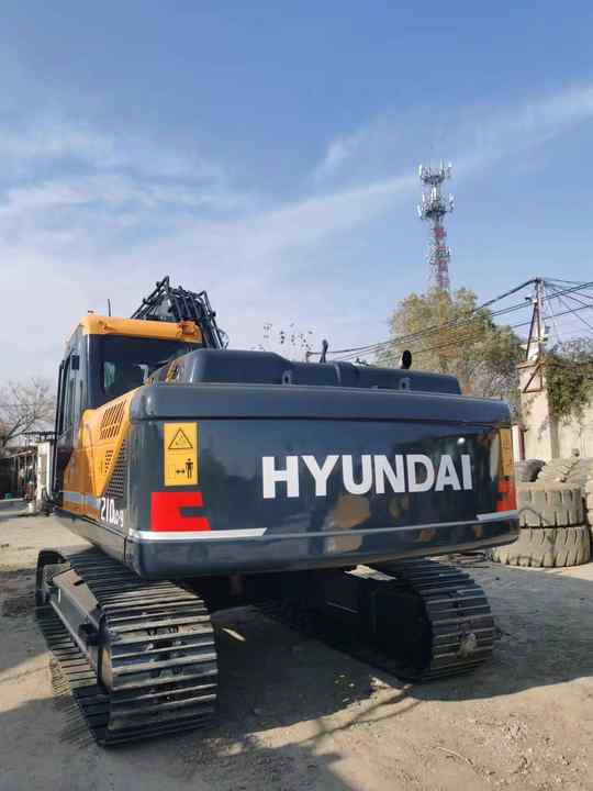 Hyundai Excavator Used Machine 210-9s Heavy Construction Equipment Crawler Excavator Hot Sale - Excavadora: foto 4 Hyundai Excavator Used Machine 210-9s Heavy Construction Equipment Crawler Excavator Hot Sale - Excavadora: foto 4