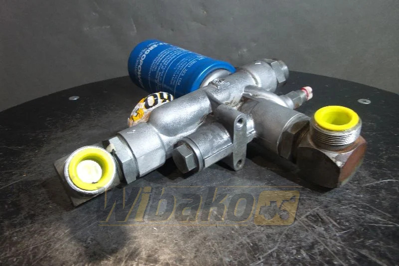 Case 921C - Válvula hidráulica para Maquinaria de construcción: foto 1 Case 921C - Válvula hidráulica para Maquinaria de construcción: foto 1