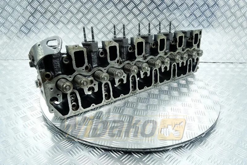 Deutz 04258234 - Cabezal de bloque para Maquinaria de construcción: foto 1 Deutz 04258234 - Cabezal de bloque para Maquinaria de construcción: foto 1