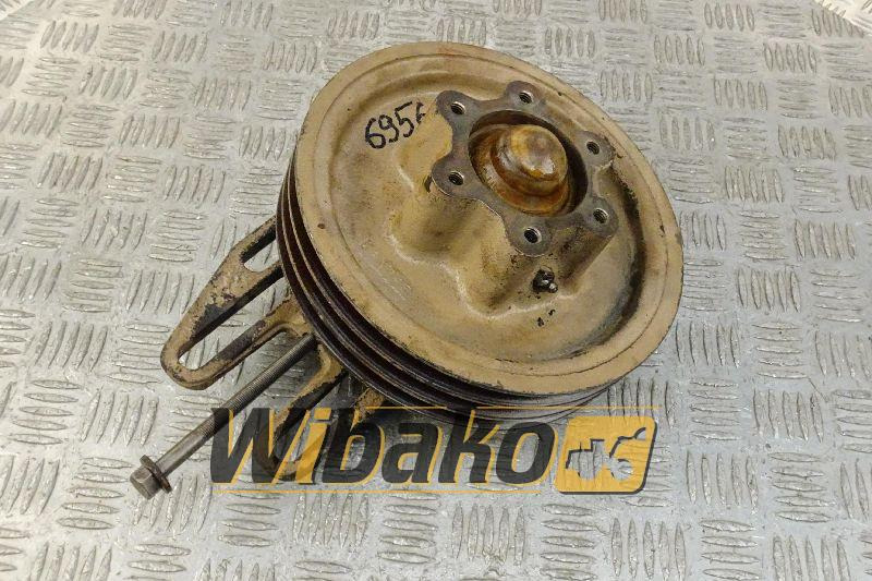 Fan drive for engine Cummins NT855 AR12172 - Sistema de refrigeración para Maquinaria de construcción: foto 1 Fan drive for engine Cummins NT855 AR12172 - Sistema de refrigeración para Maquinaria de construcción: foto 1