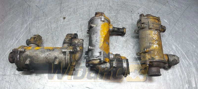 Hanomag/Bowman 3253-2 - Enfriador de aceite para Maquinaria de construcción: foto 1 Hanomag/Bowman 3253-2 - Enfriador de aceite para Maquinaria de construcción: foto 1