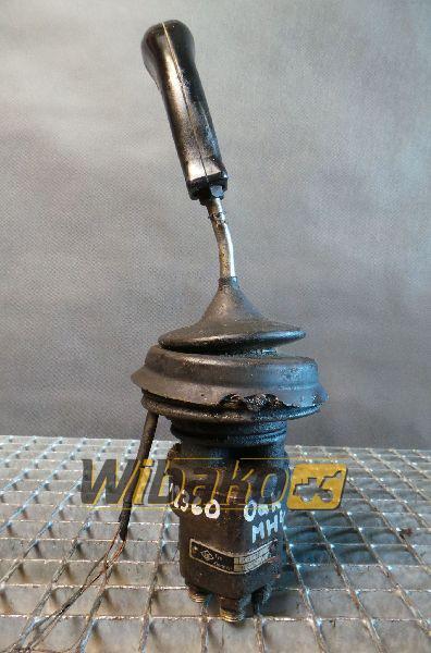 Joystick O&K 1598181 13035/24 - Cabina e interior para Maquinaria de construcción: foto 1 Joystick O&K 1598181 13035/24 - Cabina e interior para Maquinaria de construcción: foto 1