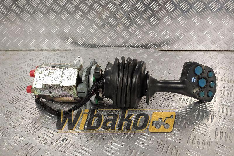 Joystick O&K L45.5 - Cabina e interior para Maquinaria de construcción: foto 1 Joystick O&K L45.5 - Cabina e interior para Maquinaria de construcción: foto 1