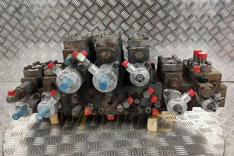 Liebherr R924 HDSL - Válvula hidráulica para Maquinaria de construcción: foto 1 Liebherr R924 HDSL - Válvula hidráulica para Maquinaria de construcción: foto 1