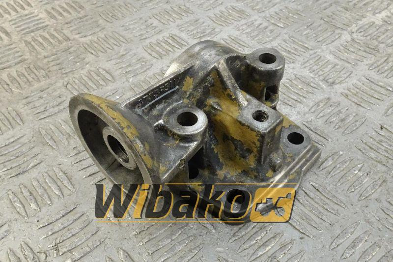 Oil filter bracket Caterpillar 3773P311 - Filtro de aceite para Maquinaria de construcción: foto 1 Oil filter bracket Caterpillar 3773P311 - Filtro de aceite para Maquinaria de construcción: foto 1