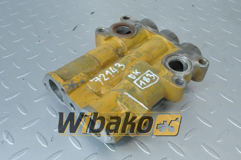 Oil filter bracket for engine Caterpillar 3306 8N4457 - Filtro de aceite para Maquinaria de construcción: foto 1 Oil filter bracket for engine Caterpillar 3306 8N4457 - Filtro de aceite para Maquinaria de construcción: foto 1