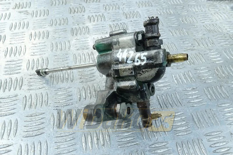 Volvo 05W183 20411997/20440371 - Bomba de combustible para Maquinaria de construcción: foto 1 Volvo 05W183 20411997/20440371 - Bomba de combustible para Maquinaria de construcción: foto 1