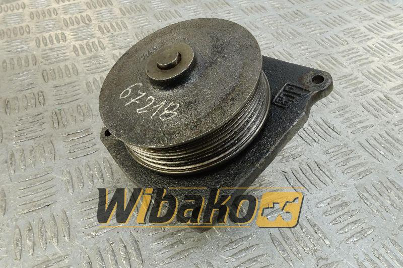 Water pump for engine JCB 448TCAE - Bomba de refrigerante para Maquinaria de construcción: foto 1 Water pump for engine JCB 448TCAE - Bomba de refrigerante para Maquinaria de construcción: foto 1