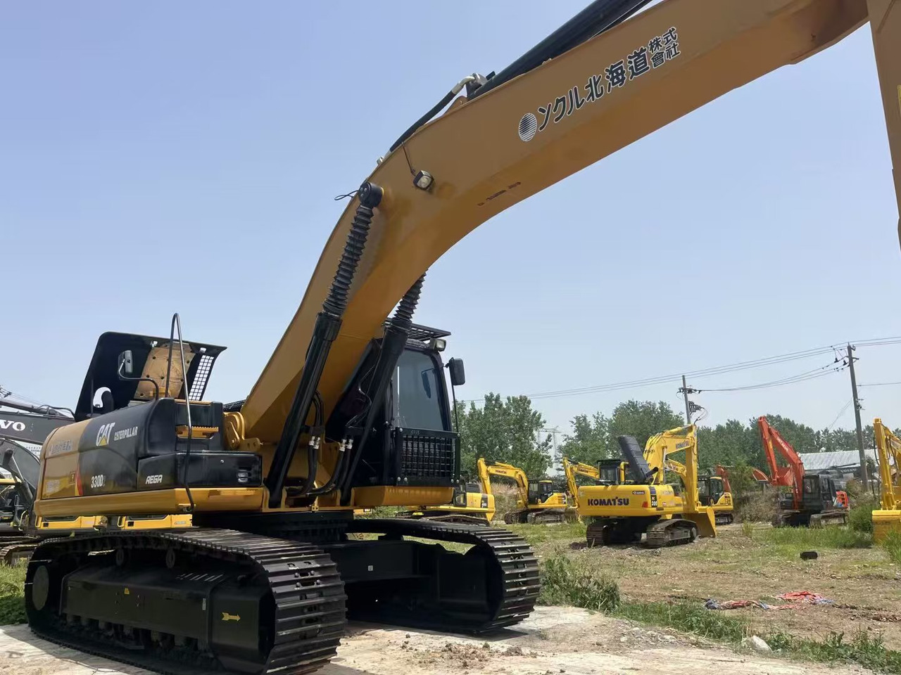CATERPILLAR 330D2 - Excavadora de cadenas: foto 1 CATERPILLAR 330D2 - Excavadora de cadenas: foto 1