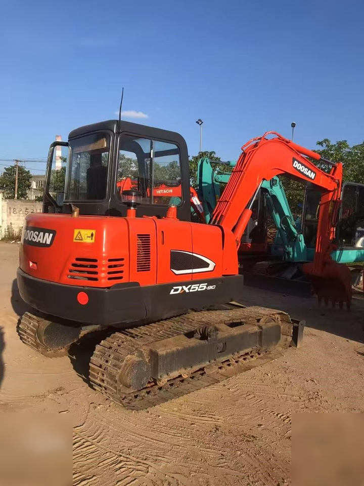 DOOSAN DH55-V - Miniexcavadora: foto 1 DOOSAN DH55-V - Miniexcavadora: foto 1