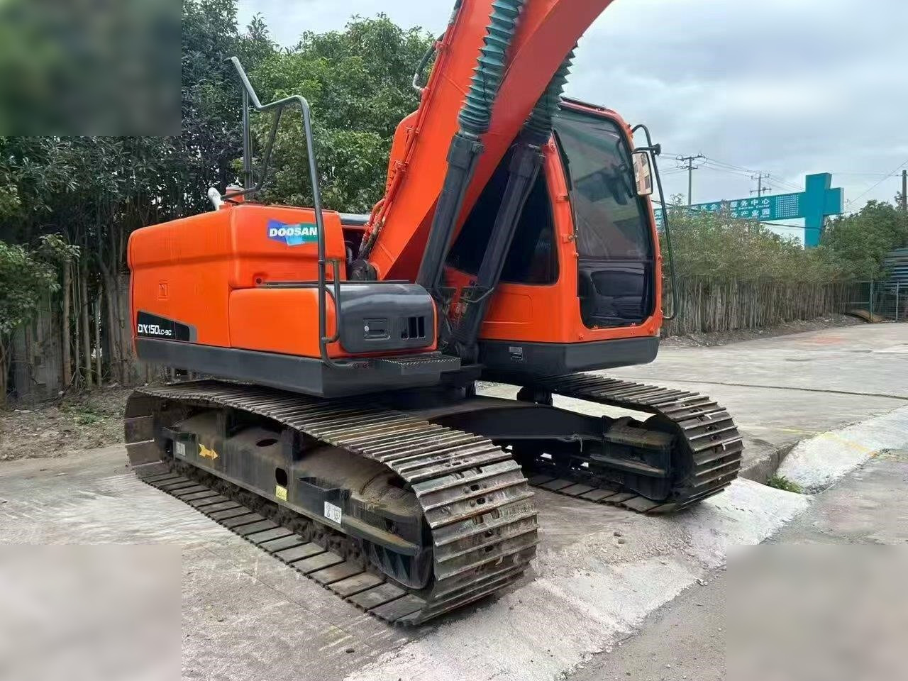 DOOSAN DX150W-9C - Excavadora de cadenas: foto 1 DOOSAN DX150W-9C - Excavadora de cadenas: foto 1