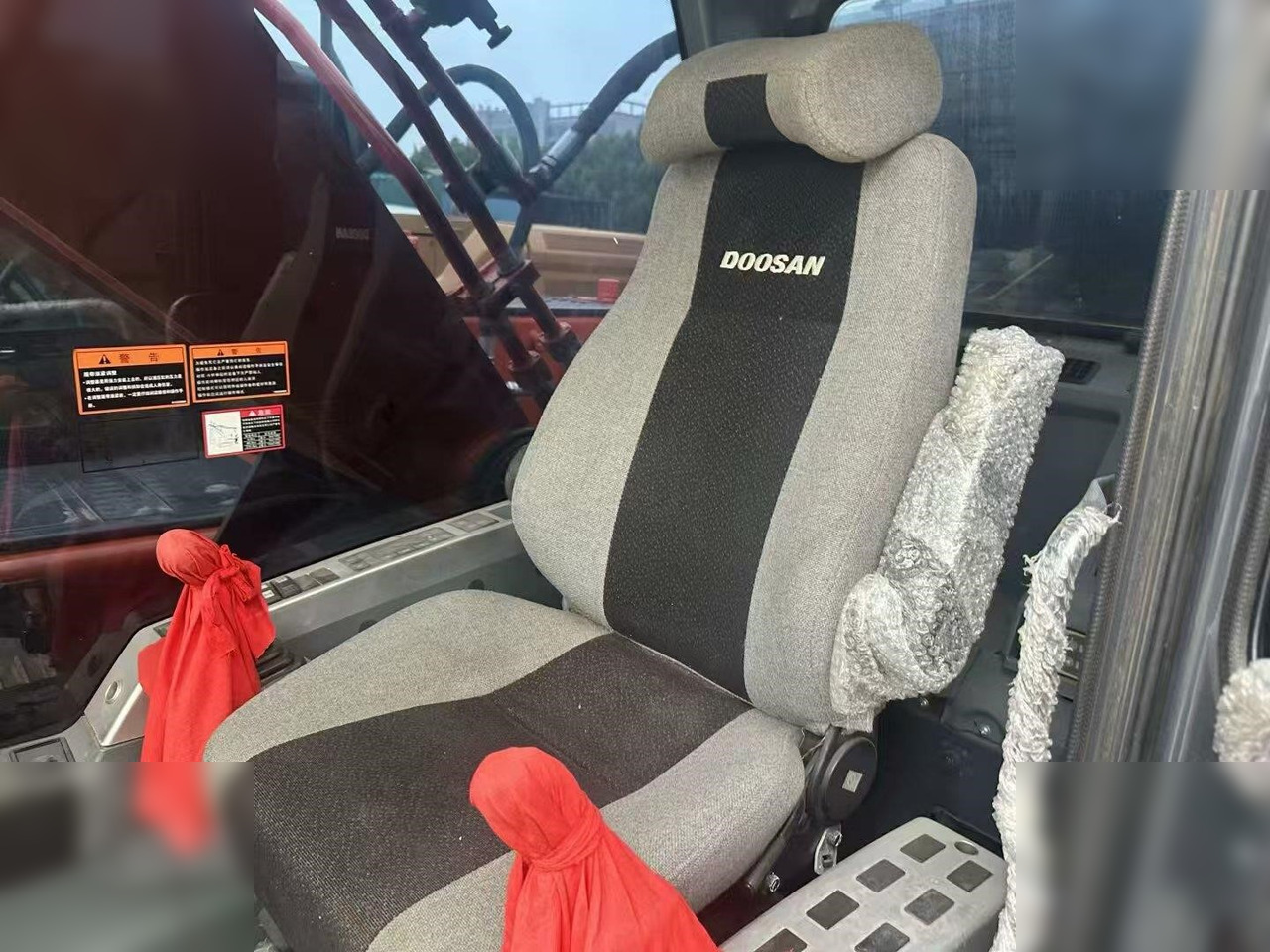 DOOSAN DX225 LC-9C - Excavadora de cadenas: foto 2 DOOSAN DX225 LC-9C - Excavadora de cadenas: foto 2
