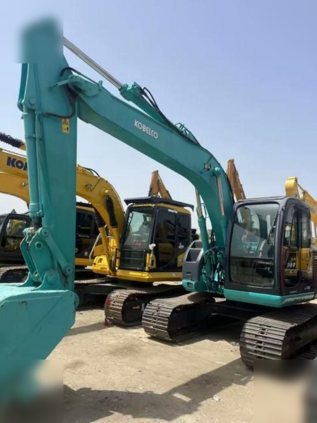 KOBELCO SK135SR - Excavadora de cadenas: foto 1 KOBELCO SK135SR - Excavadora de cadenas: foto 1