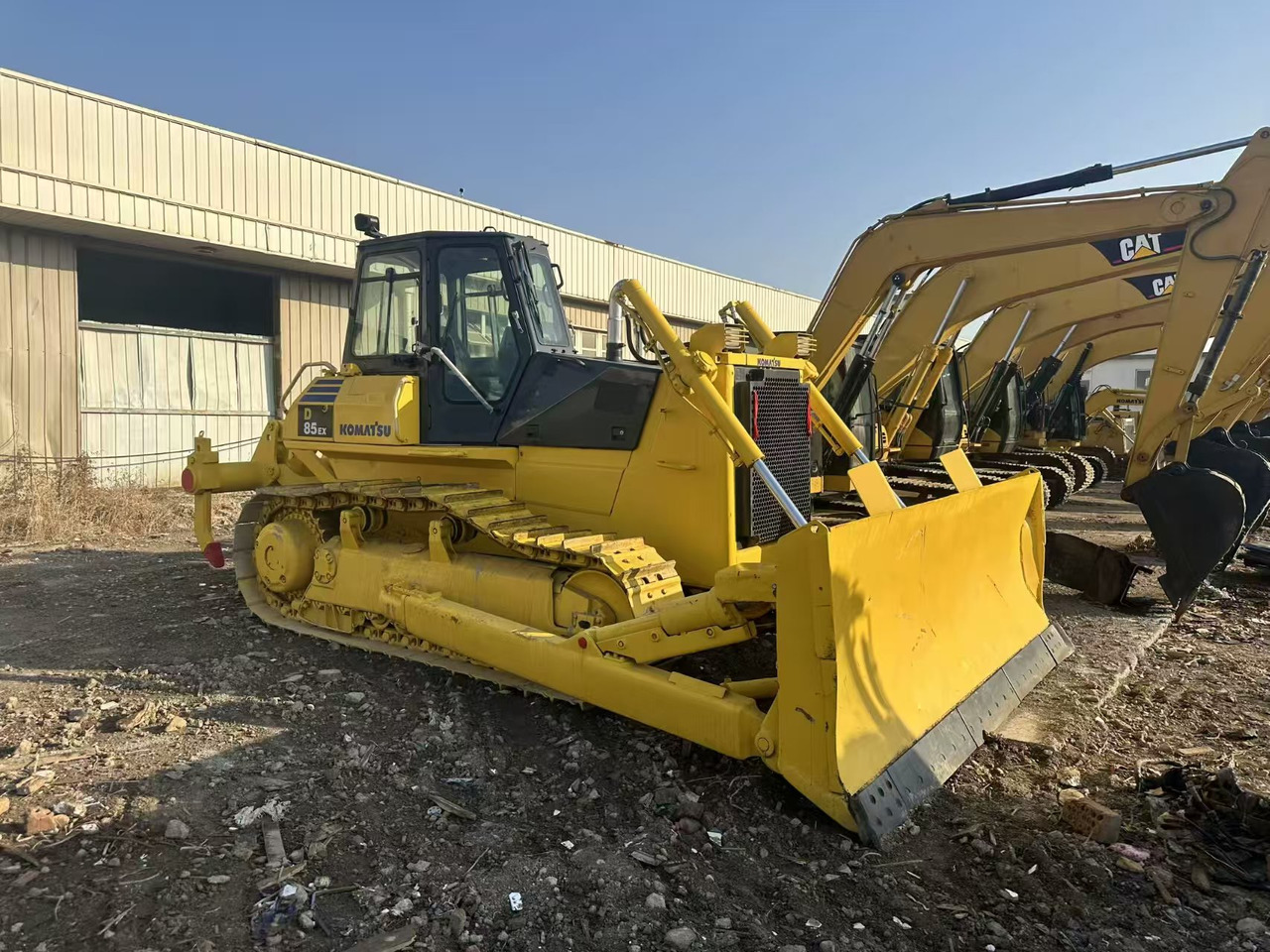 Bulldozer KOMATSU D85E: foto 13