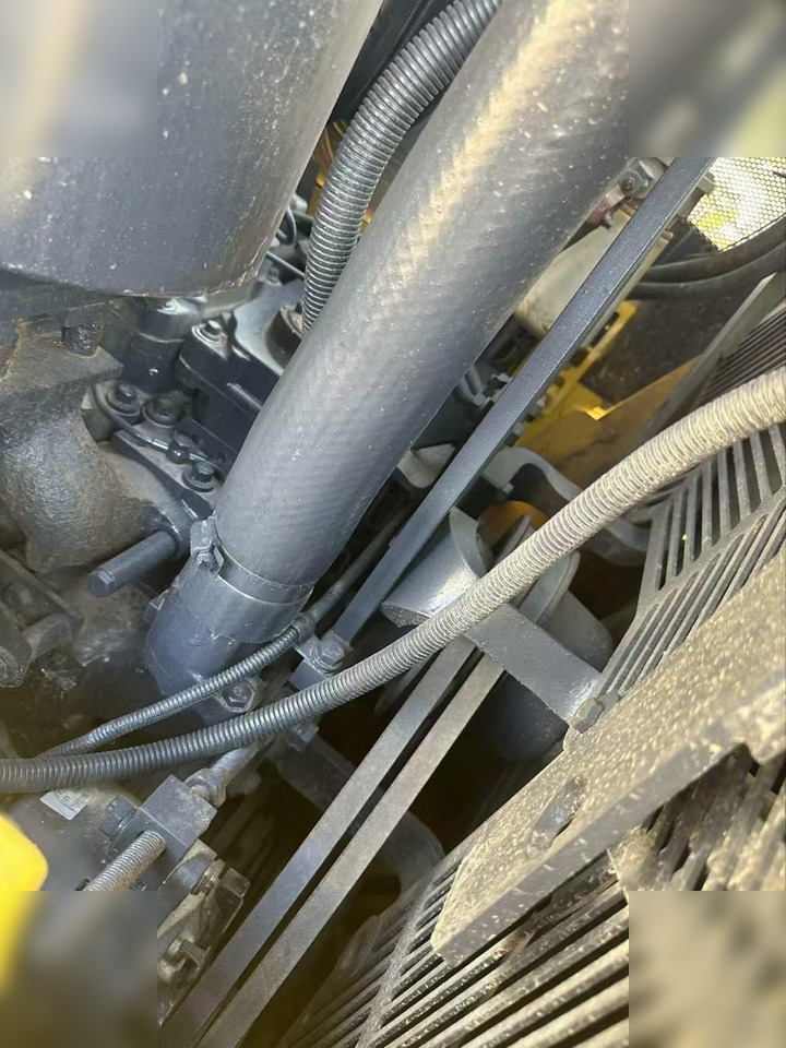 Bulldozer KOMATSU D85EX-18: foto 8