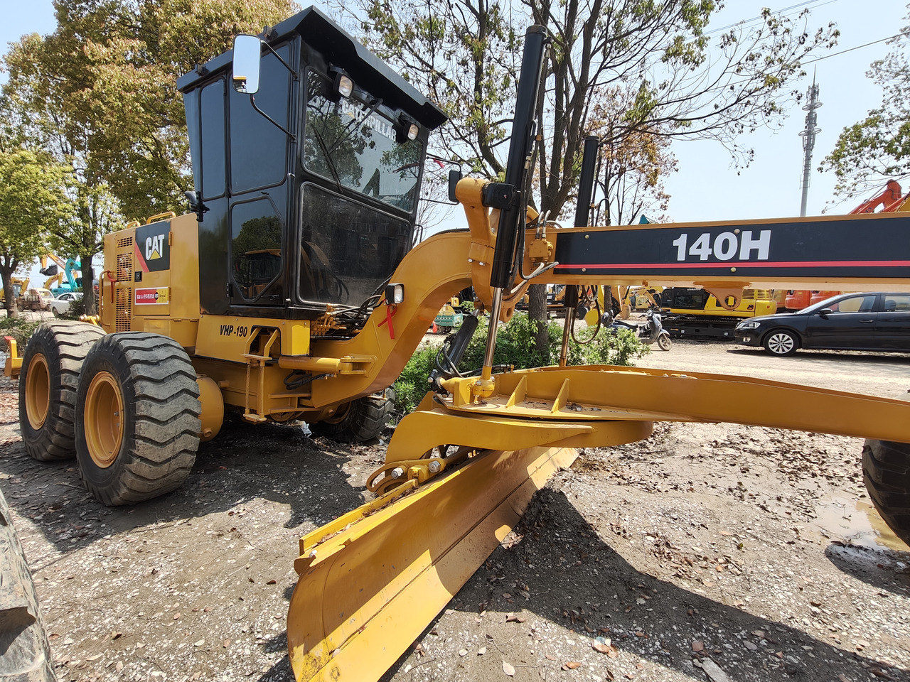 CATERPILLAR 140H construction machine good price in stock - Grader: foto 5 CATERPILLAR 140H construction machine good price in stock - Grader: foto 5