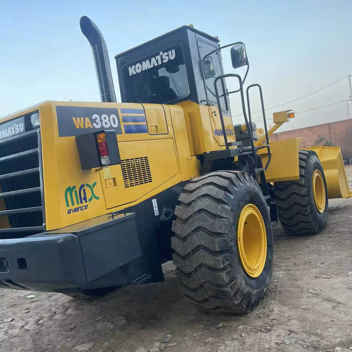 Certified Pre-Owned Komatsu WA380-3 | Heavy-Duty Loader for Mining/ Construction - Price Negotiable! - Cargadora de ruedas: foto 1 Certified Pre-Owned Komatsu WA380-3 | Heavy-Duty Loader for Mining/ Construction - Price Negotiable! - Cargadora de ruedas: foto 1