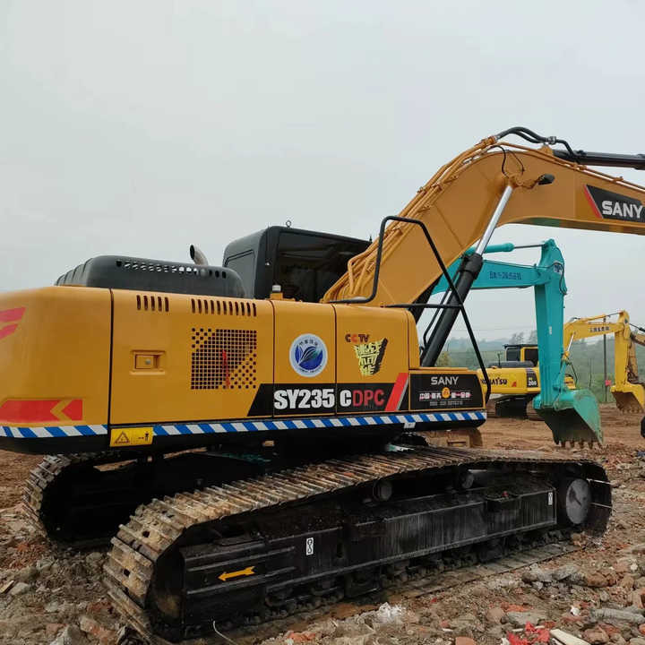 China Brand Used Sany Sy235c Mini Excavator 6ton Crawler Earth Digger Machine for Sale - Excavadora de cadenas: foto 2 China Brand Used Sany Sy235c Mini Excavator 6ton Crawler Earth Digger Machine for Sale - Excavadora de cadenas: foto 2