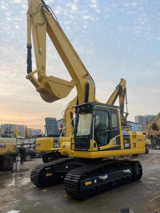 PC200-8 Low Working Hour Second Hand 20 Ton Excavator Komatsu Pc200-8 Crawler Excavator Used Komatsu Excavator PC200-8N1 - Excavadora: foto 2 PC200-8 Low Working Hour Second Hand 20 Ton Excavator Komatsu Pc200-8 Crawler Excavator Used Komatsu Excavator PC200-8N1 - Excavadora: foto 2