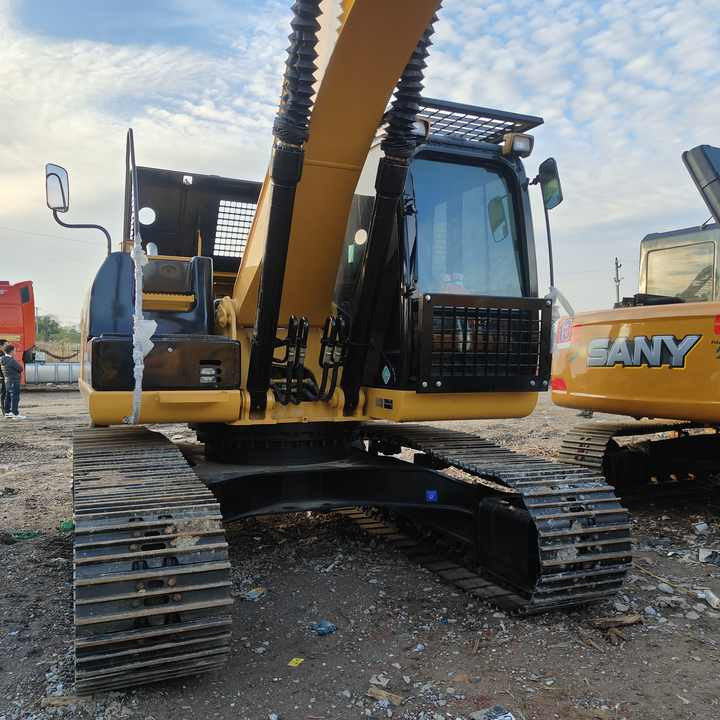USED Construction Caterpillar Cat 330D Excavator Earthmoving Machinery Used CAT 320D 325D 330D Used Excavators - Excavadora de cadenas: foto 1 USED Construction Caterpillar Cat 330D Excavator Earthmoving Machinery Used CAT 320D 325D 330D Used Excavators - Excavadora de cadenas: foto 1