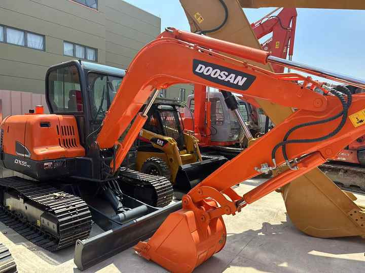 USED Doosan Dx55 Mini Excavator with Good Condition for Sale - Miniexcavadora: foto 4 USED Doosan Dx55 Mini Excavator with Good Condition for Sale - Miniexcavadora: foto 4