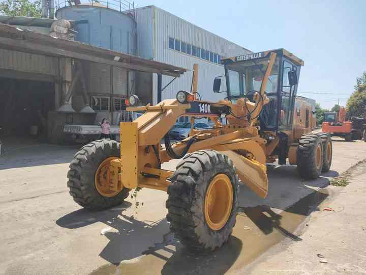 Used Caterpillar CAT 140k Land Road Motor Grader CAT140k Used Grader Cheap Price for Sale - Grader: foto 3 Used Caterpillar CAT 140k Land Road Motor Grader CAT140k Used Grader Cheap Price for Sale - Grader: foto 3