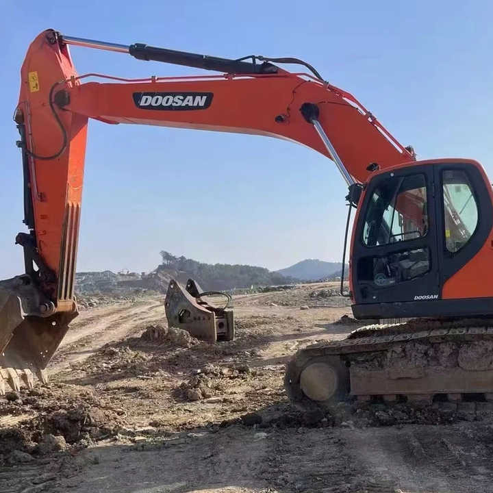 Used Excavator Doosan DX380 Excavators Mini Equipment Earth Moving Machinery Doosan Digger Excavator for Sale - Excavadora: foto 3 Used Excavator Doosan DX380 Excavators Mini Equipment Earth Moving Machinery Doosan Digger Excavator for Sale - Excavadora: foto 3