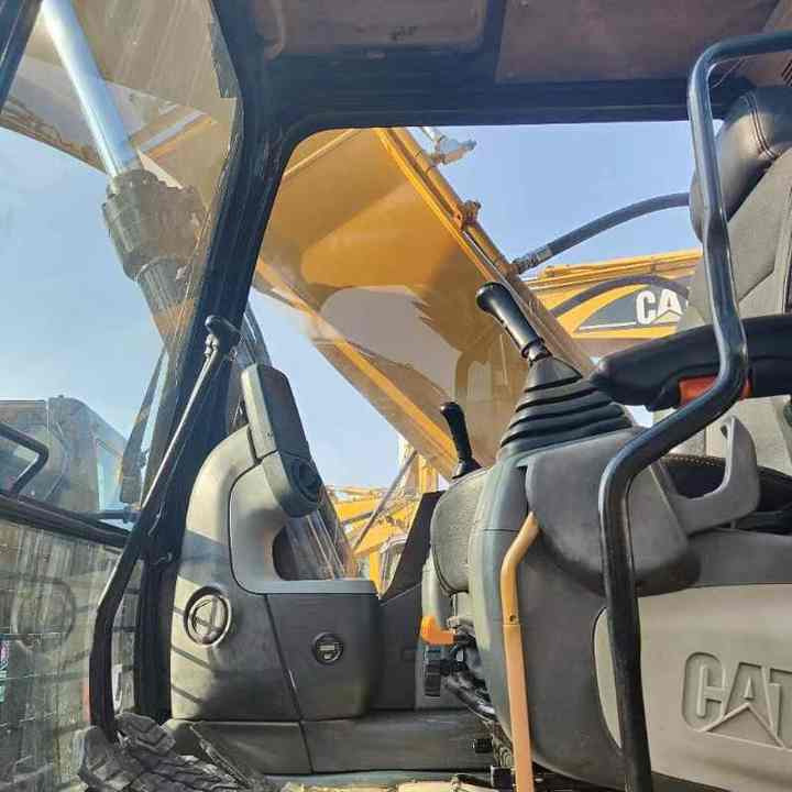 Used Second Hand CAT 325D 325DL Crawler Hydraulic Excavator Digger Japan Original 25 Tons Low Price - Excavadora de cadenas: foto 4 Used Second Hand CAT 325D 325DL Crawler Hydraulic Excavator Digger Japan Original 25 Tons Low Price - Excavadora de cadenas: foto 4