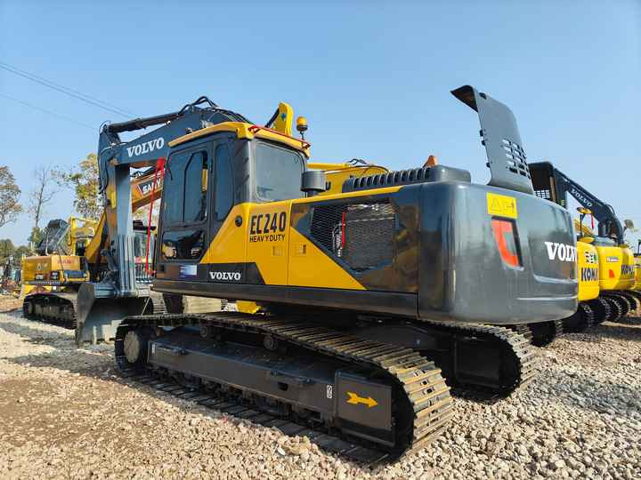 Used VOLVO EC240 Excavator for Sale with Good Performance and Low Price Powerful Construction Machinery for Sale - Excavadora de cadenas: foto 4 Used VOLVO EC240 Excavator for Sale with Good Performance and Low Price Powerful Construction Machinery for Sale - Excavadora de cadenas: foto 4