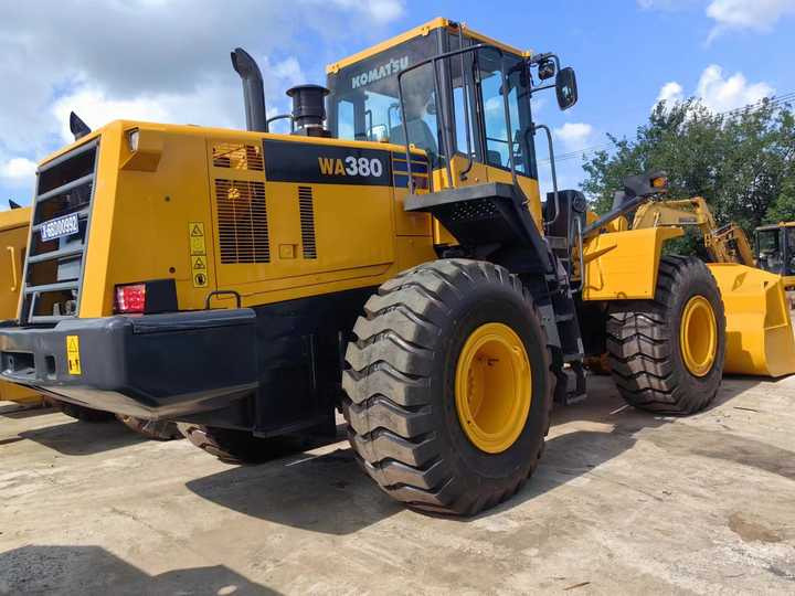 Used komatsu Wa380-6 Wheel Loader for Sale Japan Brand komatsu Wa380 -3 0380-65 470-3 Loader - Cargadora de ruedas: foto 5 Used komatsu Wa380-6 Wheel Loader for Sale Japan Brand komatsu Wa380 -3 0380-65 470-3 Loader - Cargadora de ruedas: foto 5