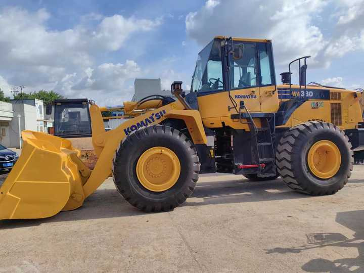 Used komatsu Wa380-6 Wheel Loader for Sale Japan Brand komatsu Wa380 -3 0380-65 470-3 Loader - Cargadora de ruedas: foto 4 Used komatsu Wa380-6 Wheel Loader for Sale Japan Brand komatsu Wa380 -3 0380-65 470-3 Loader - Cargadora de ruedas: foto 4