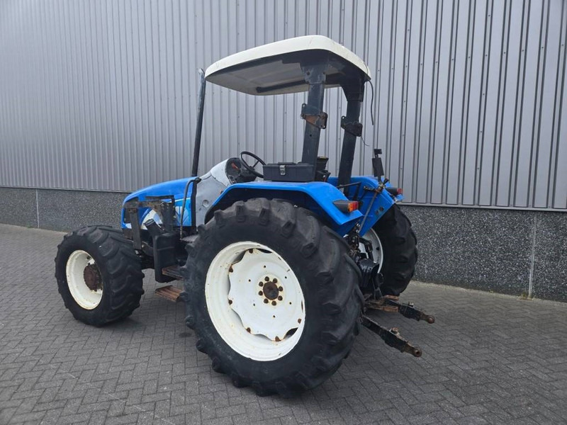 New Holland TL 90 A - Tractor: foto 3 New Holland TL 90 A - Tractor: foto 3